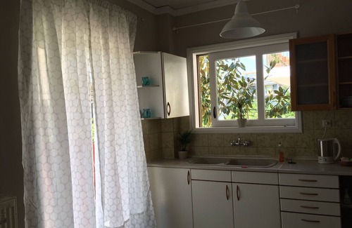 Rafina-Pikermi Apartamento | Un hermoso apartamento en el puerto de Rafina.