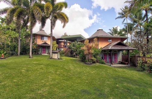 Kehena Beach Estates Casa | A beautiful Balinese style beach home by the famous Kehena Black Sand Beach