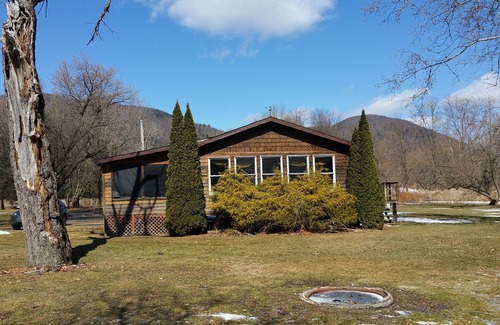 Wellsboro Cabina | Una hermosa cabaña en Pine Creek. Caminata, bicicleta, paseo, Float derecho de la cabina.
