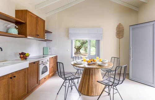 Kolaitis Casa | A beautiful country house surrounded by olive trees.
