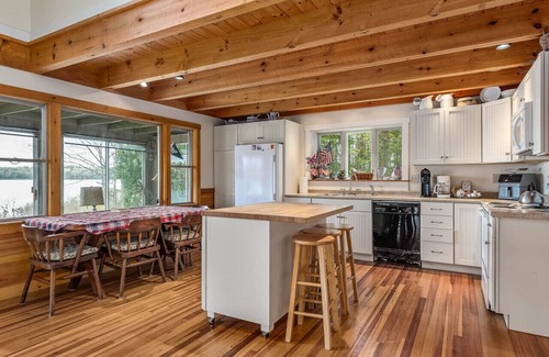 Boothbay Casa | A Beautiful Get Away on the Coast of Barter's Island