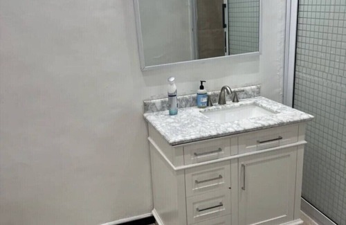 Tamale Casa | A beautiful home in a quiet residential area. Close to everything.