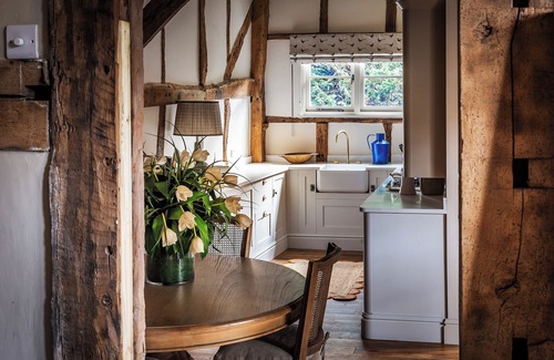 Westcott Casa | A beautiful private and romantic barn with a luxurious interiors.