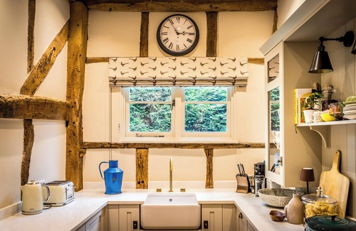 Westcott Casa | A beautiful private and romantic barn with a luxurious interiors.