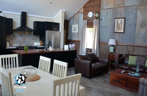 West Beach Casa | A Beautiful Property, Walking Distance to the Beach in Esperance WA!