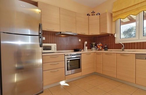 Skala Rachoniou Villa | ¡Una hermosa casa frente al mar, totalmente climatizada, ideal para sus vacaciones de verano!