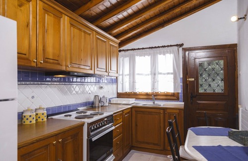 Mileai Villa | ¡Una hermosa villa de dos edificios con una vista extraordinaria al mar!