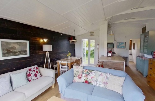 Hayle Apartamento | A beautifully presented property, located in a quiet spot within the park.