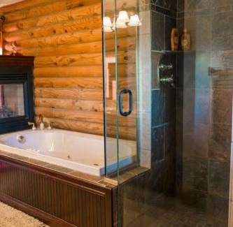 Traverse City Cama Y Desayuno | A Breath of Heaven B&B