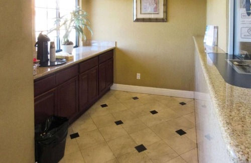 Fairmede - Hilltop Casa | A budget-friendly stay near the San Francisco Bay!!