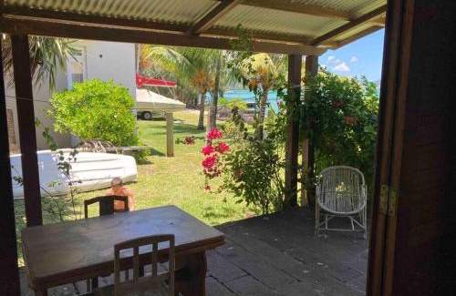 Mahebourg Casa | A bungalow right on the water