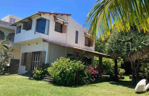 Mahebourg Casa | A bungalow right on the water