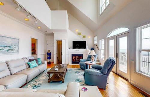 Atlantic Beach Casa | A Bushel and a Peck