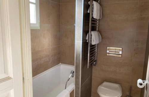 Saint-Laurent-de-la-Cabrerisse Casa | A Cosy Home From Home With Private Patio