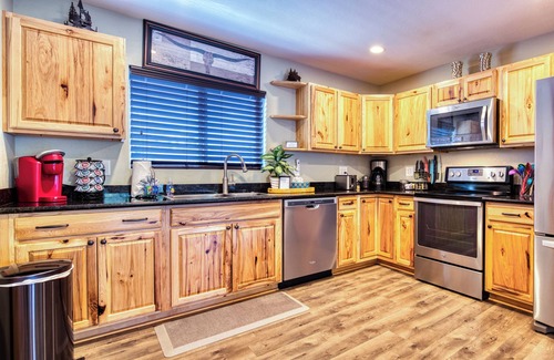 Sagle Casa | A/C LakeAccess GameRoom Xbox DogOK kayaks paddleboards Private30'Dock Sleeps 14