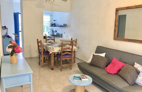 Chan Chemuyil Casa | Acogedora casa con jardín VISTA DE LA SELVA, a pie de XCACEL BEACH, entre TULUM y AKUMAL