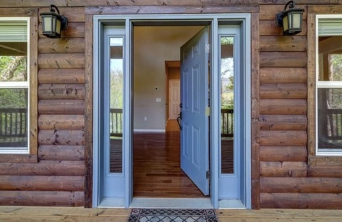 Marble Cabina | A cabin perfect for spending time away from it all & exploring nature