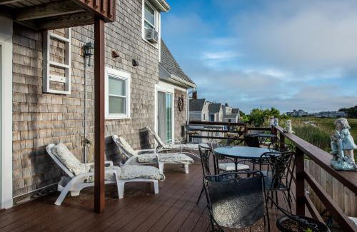 Hyannis Cama Y Desayuno | A Cape Cod Ocean Manor Inn
