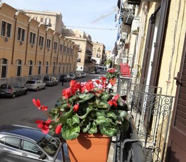Corso dei Mille - Sant'Erasmo Cama Y Desayuno | A Casa di Josephine