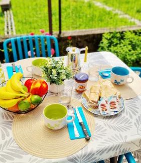 Dongo Casa | A casa di Nina & Turi con giardino e veranda