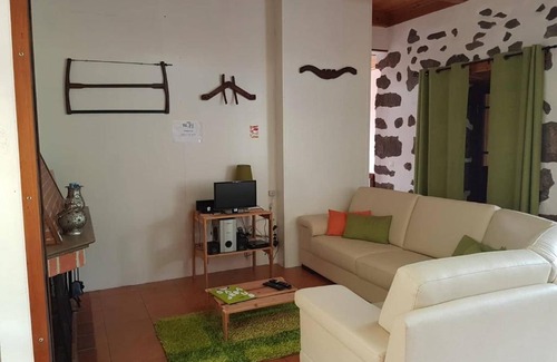 Lomba Apartamento | A Casa do Jesus AL