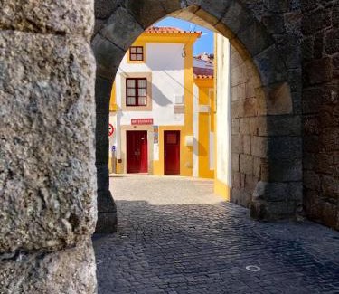 Nisa Casa | A Casinha do Arco, Porta da Vila