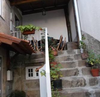Gouveia Casa | A Casinha do Beco
