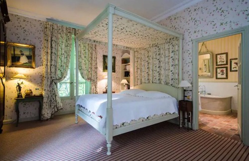 Sorgues Otro | A castle just for you