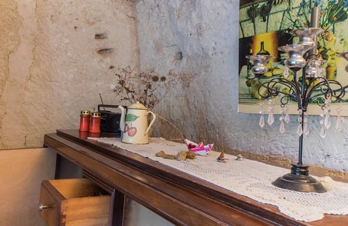 Faverolles Casa | Una casa cueva con encanto histórico