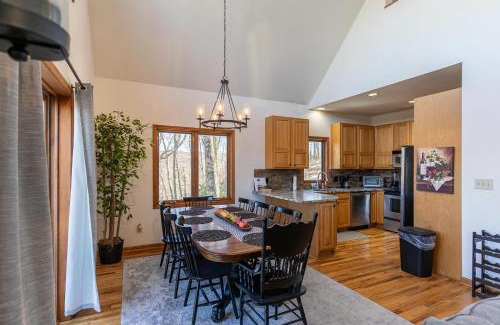 Boone Casa | A Change of Scenery at Yonahlossee