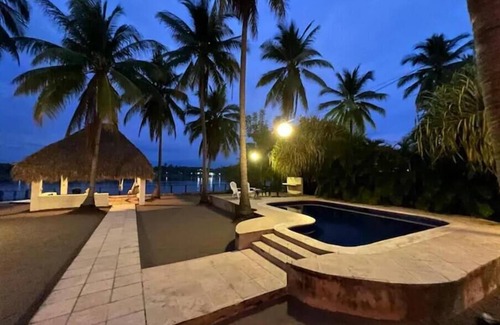 Barra de Santiago Casa | A charming and Peaceful Place!