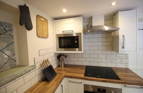 Crickhowell Casa | Una cabaña encantadora y acogedora, ubicada en el centro de Bridge Street.