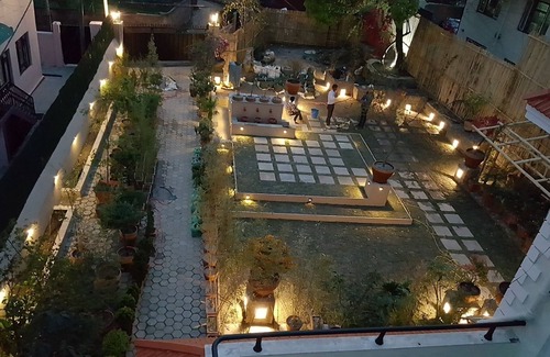 Kathmandu Villa | Un encantador y ecléctico hostal boutique en Nepal
