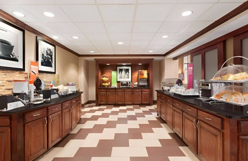 Opelika Casa | A Charming King Bed! With Free Breakfast