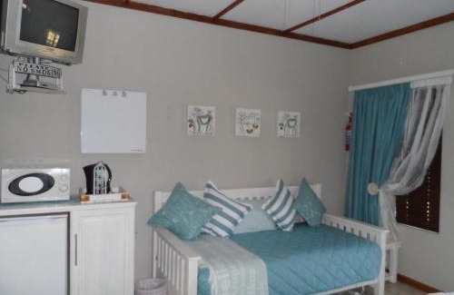 Bloemfontein Casa | A Cherry Lane Self Catering and B&B