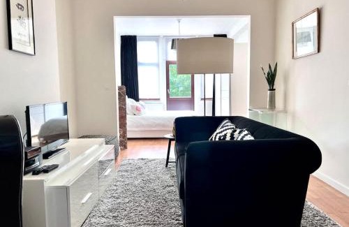 Quartier des Quais - Kaaienwijk Apartamento | A Chic Haven in the Heart of Urban Nature