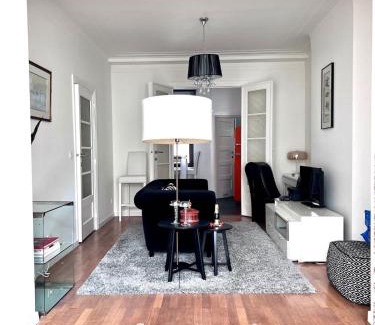 Quartier des Quais - Kaaienwijk Apartamento | A Chic Haven in the Heart of Urban Nature