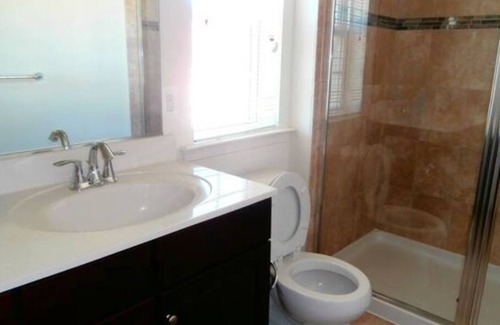 Germantown Casa | A Clean Townhouse in DC Suburban