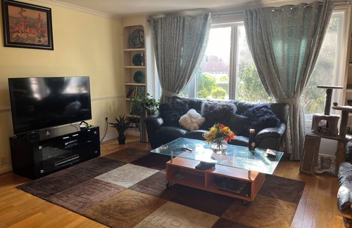 North York Casa | A comfortable, quite and safe Location