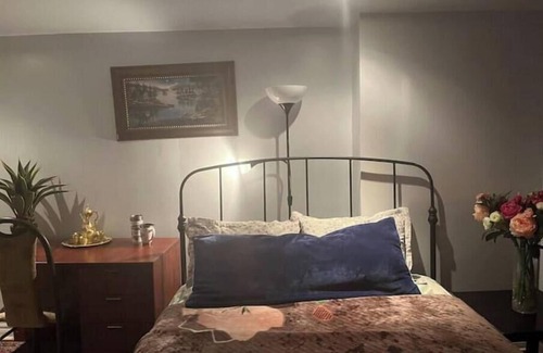 North York Casa | A comfortable, quite and safe Location