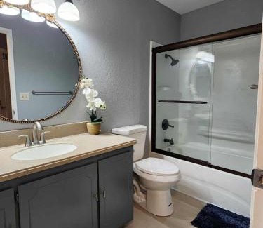 Florin Casa | A Convenience Room!
