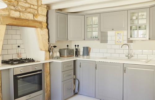 Blockley Cabaña | A cotswold cottage that sleeps 4 guests in 2 bedrooms