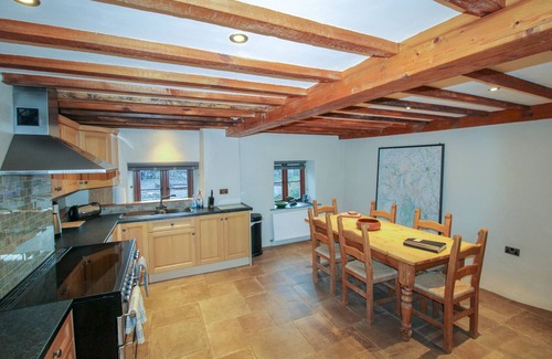 Penrith Cabaña | A cottage that sleeps 4 guests in 2 bedrooms