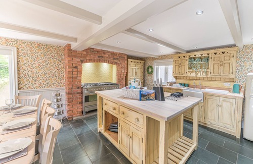 Bretherdale Cabaña | A cottage that sleeps 10 guests in 5 bedrooms