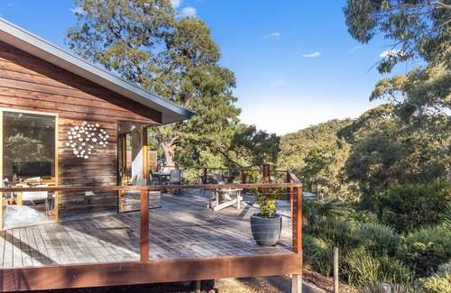 Lorne Casa | A Cozy 4BR Located in the Charming Coastal Town of Lorne