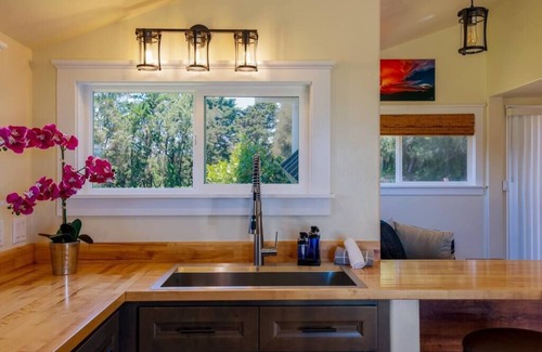 Hawi Casa | A Cozy Cabin in the Country