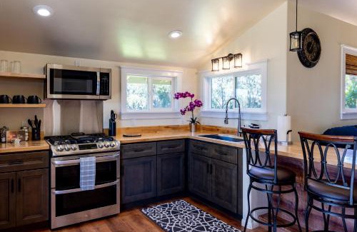Hawi Casa | A Cozy Cabin In The Country