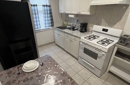 West New York Apartamento | A Cozy Corner - 2 BR Apartment in West New York