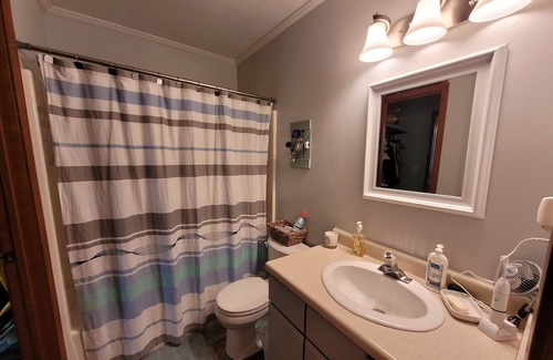 Port Clinton Condominio | A cozy gem with a million dollar view located in Port Clinton, Ohio