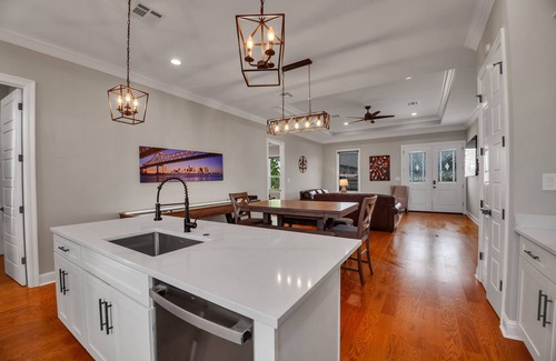 Chalmette Casa | A Cozy Getaway From a Long Day!